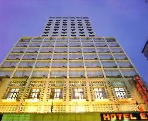 Delplaza Excelsior - By Monreale 酒店